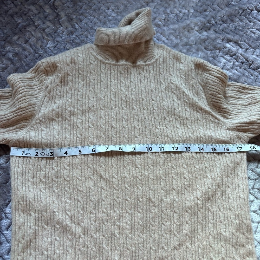 ⭐️⭐️⭐️Women’s Pursuits LTD 100% CASHMERE sweater neutral cream size medium - Picture 7 of 10